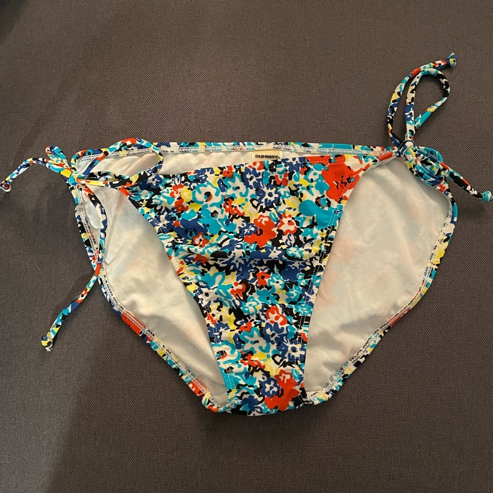 Bikini bottom large